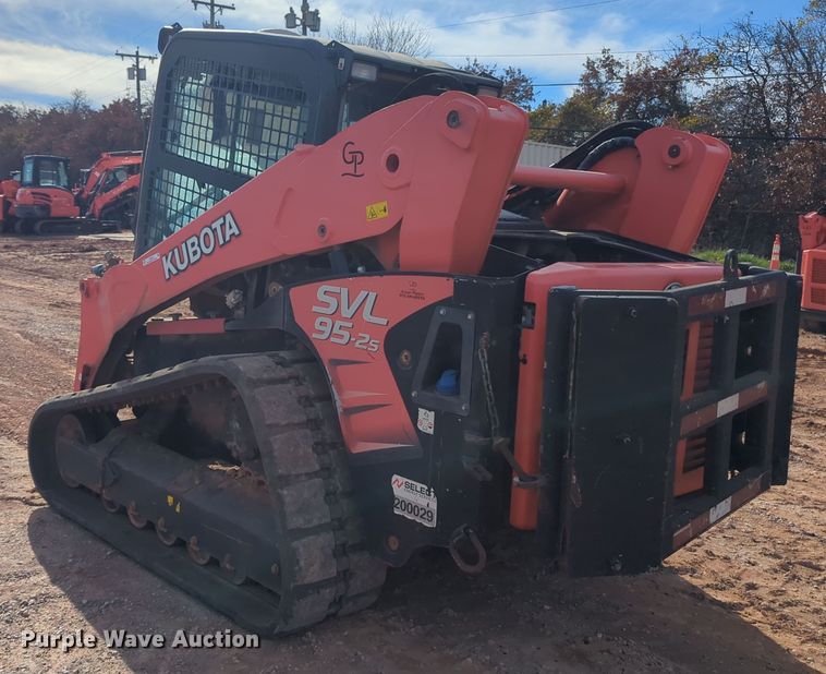 image for item OD9041 Kubota SVL95-2S  tracked skid steer loader