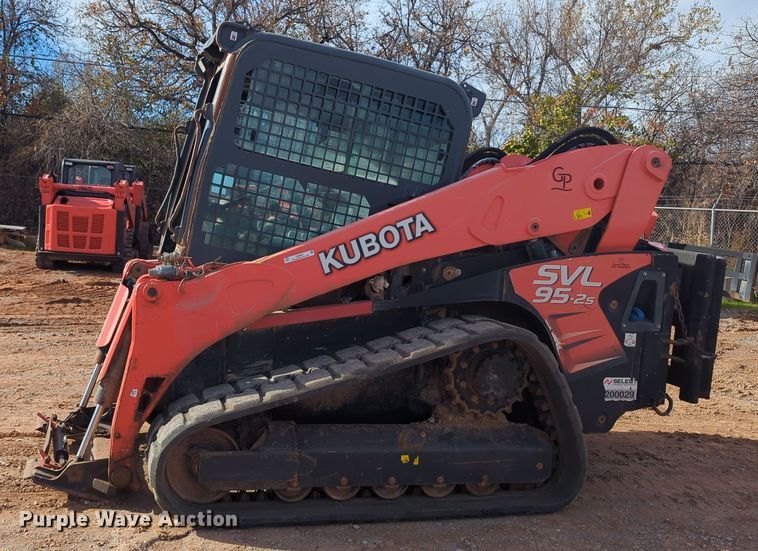 image for item OD9041 Kubota SVL95-2S  tracked skid steer loader