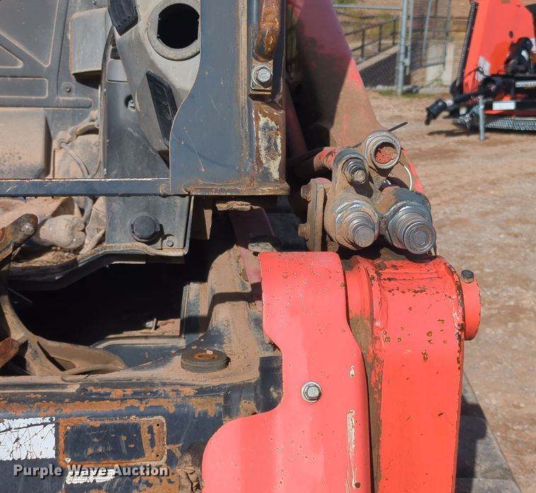 image for item OD9041 Kubota SVL95-2S  tracked skid steer loader