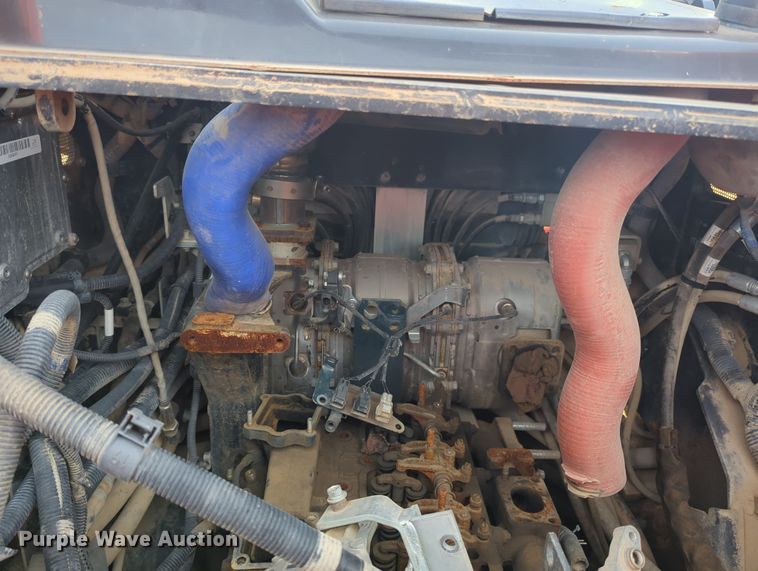 image for item OD9041 Kubota SVL95-2S  tracked skid steer loader