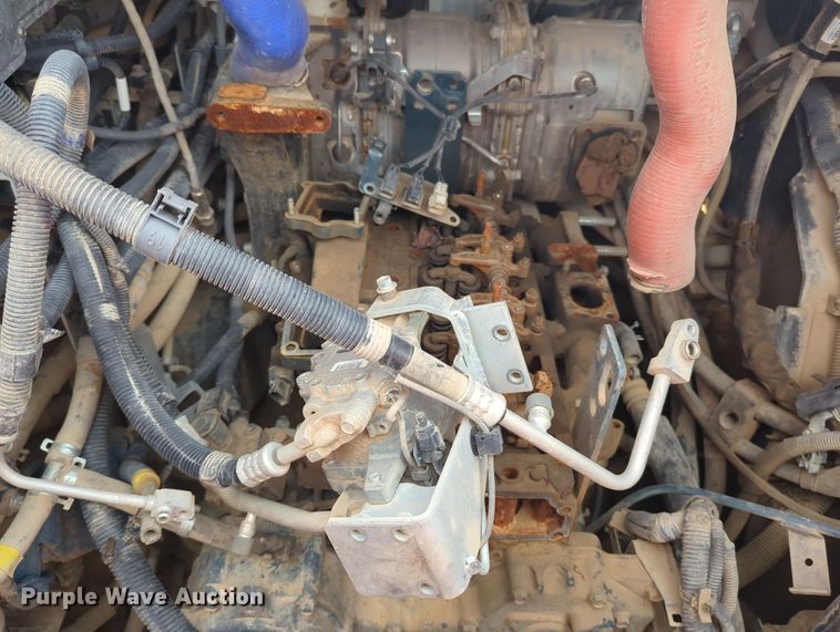 image for item OD9041 Kubota SVL95-2S  tracked skid steer loader