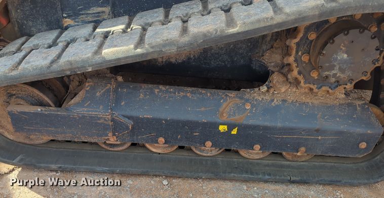 image for item OD9041 Kubota SVL95-2S  tracked skid steer loader