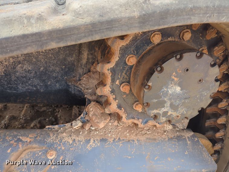 image for item OD9041 Kubota SVL95-2S  tracked skid steer loader