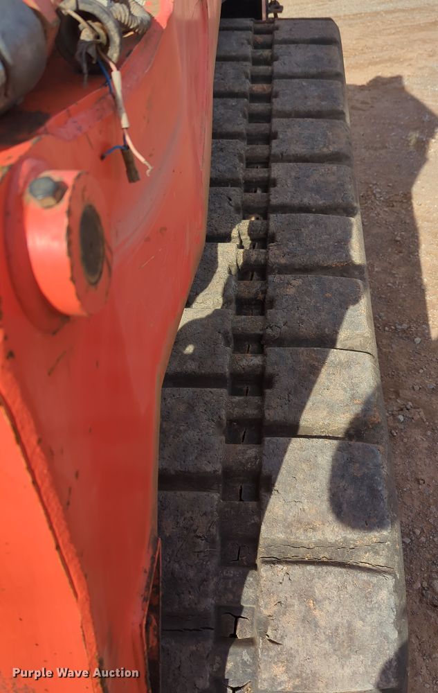 image for item OD9041 Kubota SVL95-2S  tracked skid steer loader