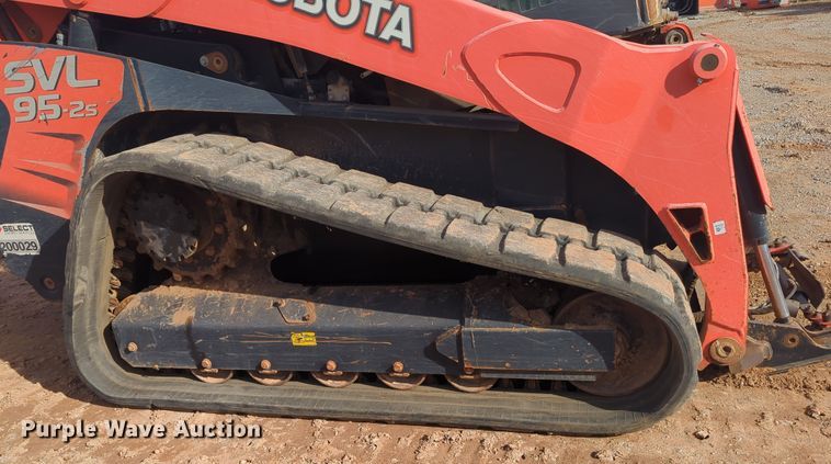 image for item OD9041 Kubota SVL95-2S  tracked skid steer loader