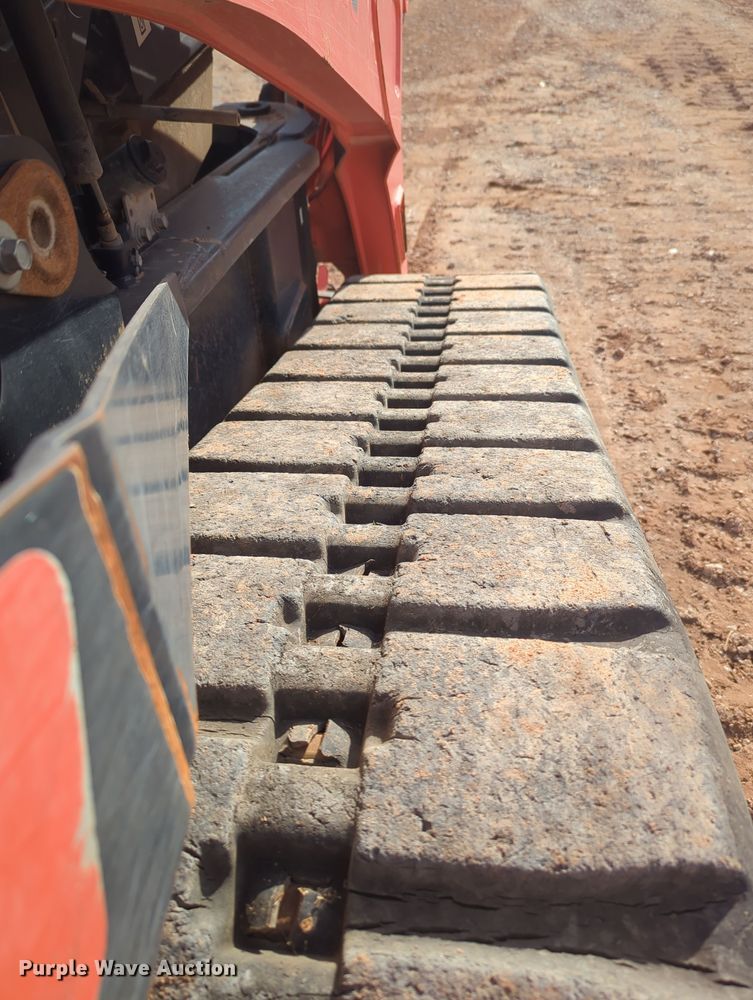 image for item OD9041 Kubota SVL95-2S  tracked skid steer loader