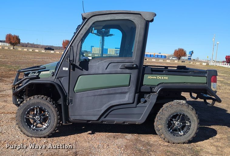 image for item OD9075 2020 John Deere Gator XUV835R  utility vehicle