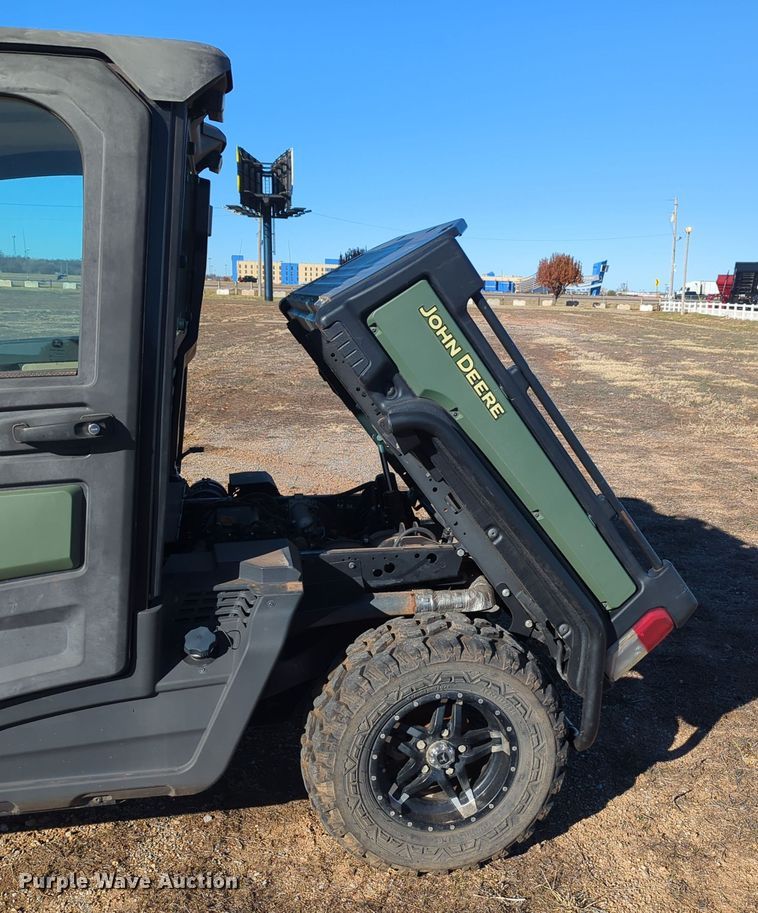 image for item OD9075 2020 John Deere Gator XUV835R  utility vehicle