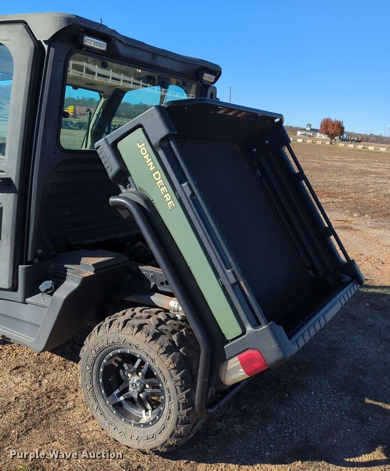 image for item OD9075 2020 John Deere Gator XUV835R  utility vehicle