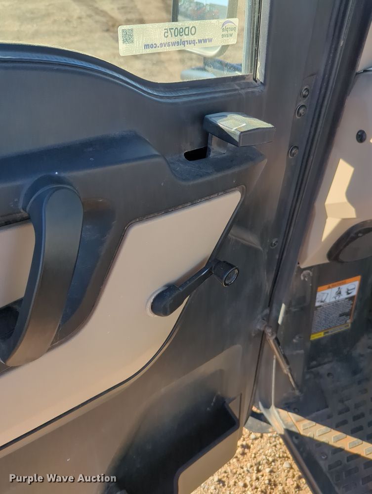 image for item OD9075 2020 John Deere Gator XUV835R  utility vehicle