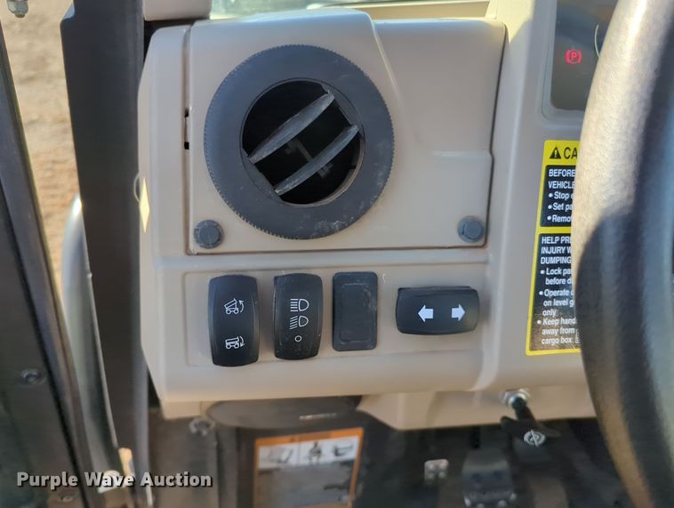 image for item OD9075 2020 John Deere Gator XUV835R  utility vehicle