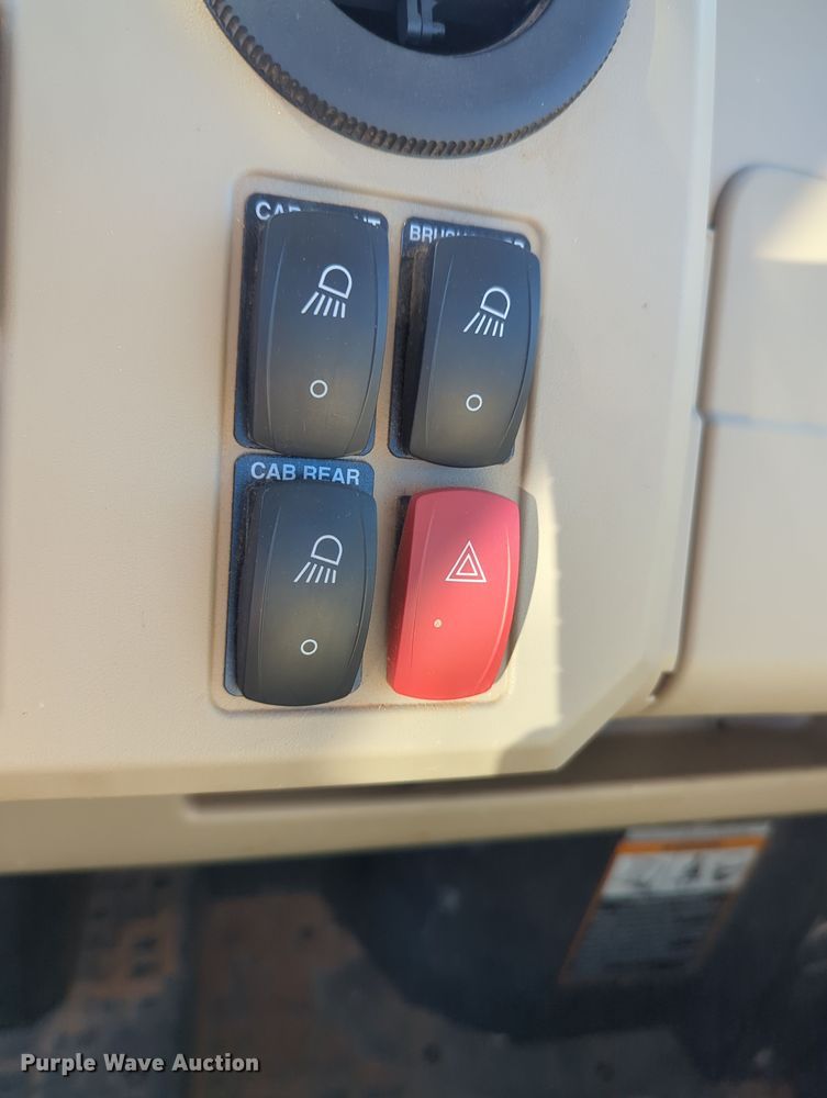 image for item OD9075 2020 John Deere Gator XUV835R  utility vehicle