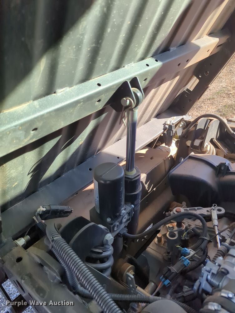 image for item OD9075 2020 John Deere Gator XUV835R  utility vehicle