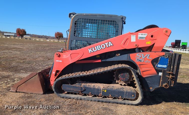 image for item OD9076 2019 Kubota SVL95-2S  tracked skid steer loader