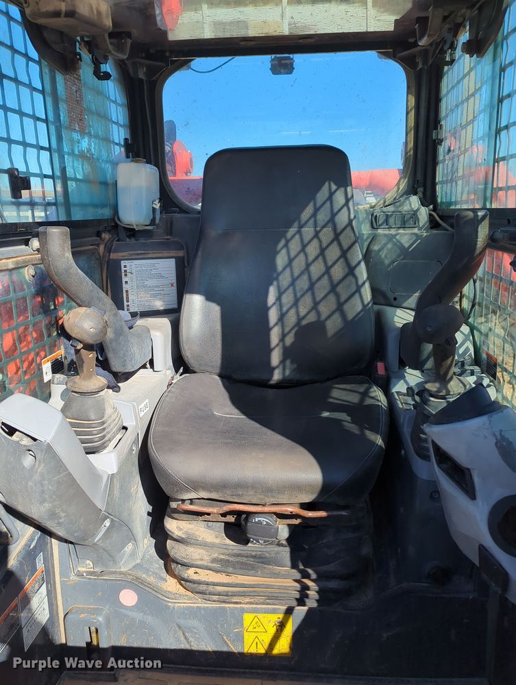 image for item OD9076 2019 Kubota SVL95-2S  tracked skid steer loader