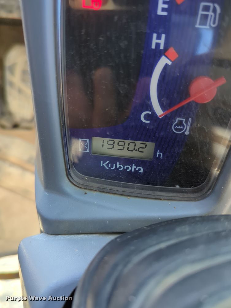 image for item OD9076 2019 Kubota SVL95-2S  tracked skid steer loader