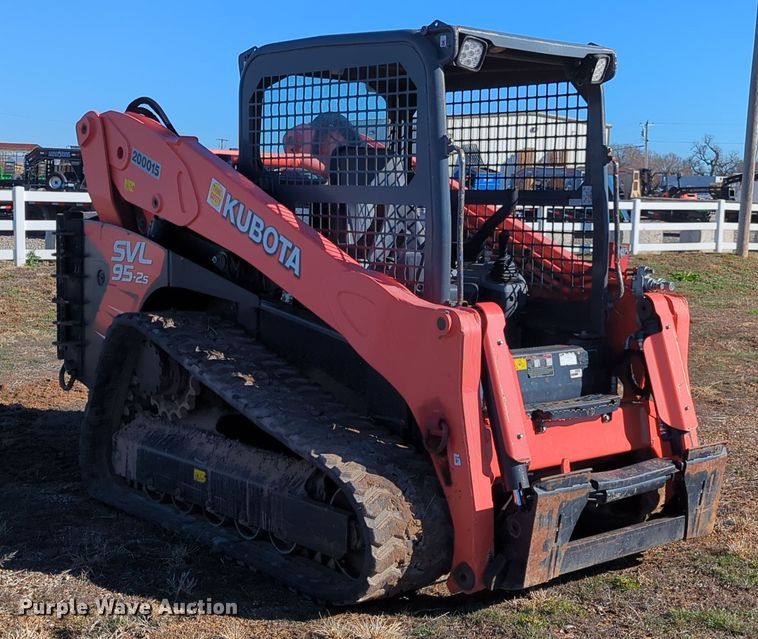 image for item OD9077 2017 Kubota SVL95-2S  tracked skid steer loader