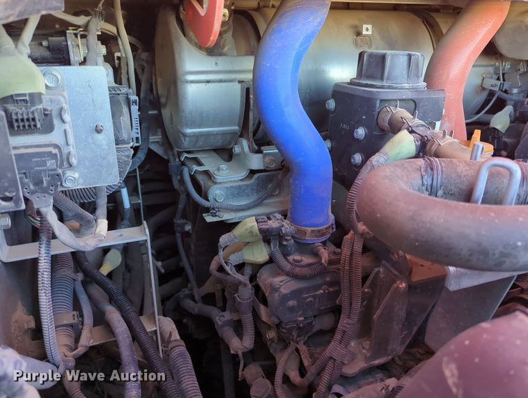 image for item OD9077 2017 Kubota SVL95-2S  tracked skid steer loader