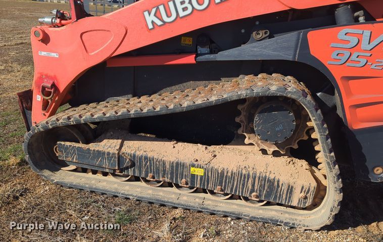 image for item OD9077 2017 Kubota SVL95-2S  tracked skid steer loader