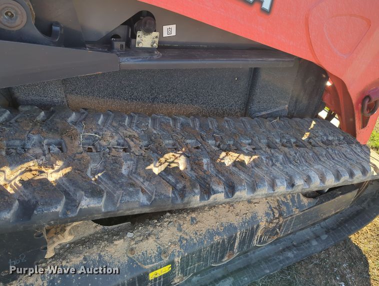 image for item OD9077 2017 Kubota SVL95-2S  tracked skid steer loader