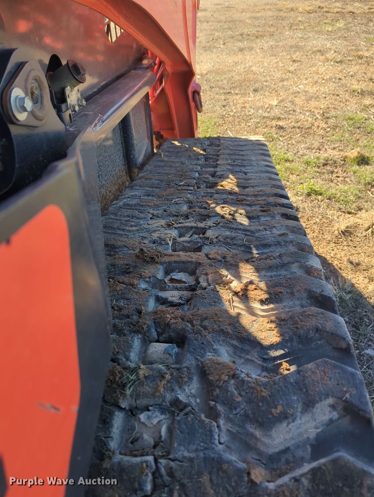 image for item OD9077 2017 Kubota SVL95-2S  tracked skid steer loader