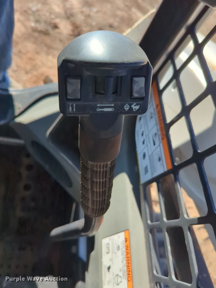 image for item OD9078 2017 Bobcat T595  tracked skid steer loader