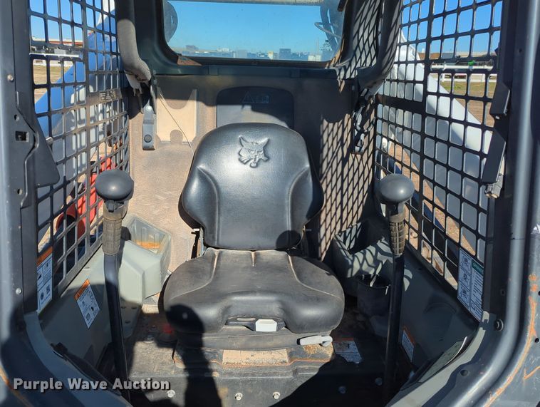 image for item OD9078 2017 Bobcat T595  tracked skid steer loader