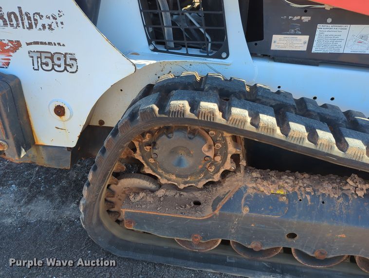 image for item OD9078 2017 Bobcat T595  tracked skid steer loader