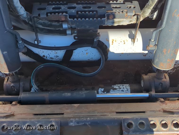 image for item OD9079 2013 Bobcat T870  tracked skid steer loader