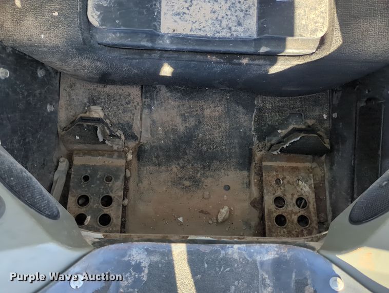 image for item OD9079 2013 Bobcat T870  tracked skid steer loader