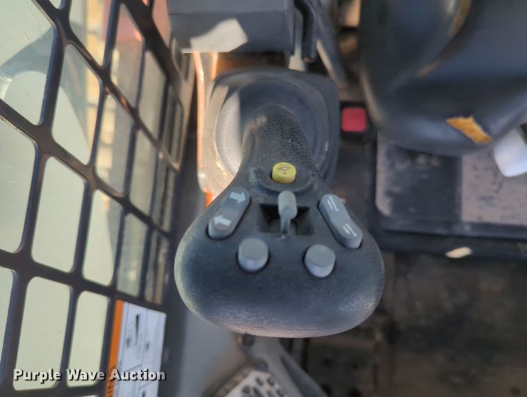 image for item OD9079 2013 Bobcat T870  tracked skid steer loader