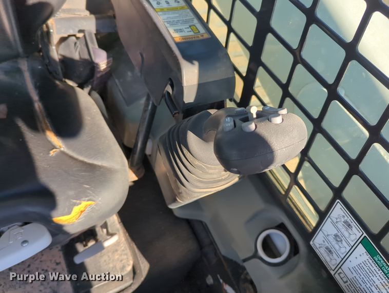 image for item OD9079 2013 Bobcat T870  tracked skid steer loader