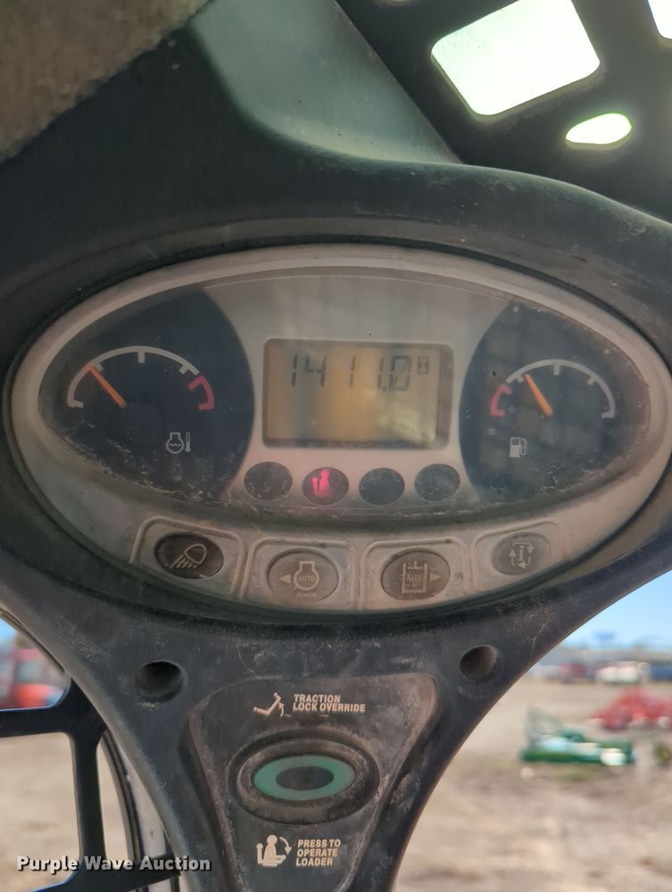 image for item OD9079 2013 Bobcat T870  tracked skid steer loader