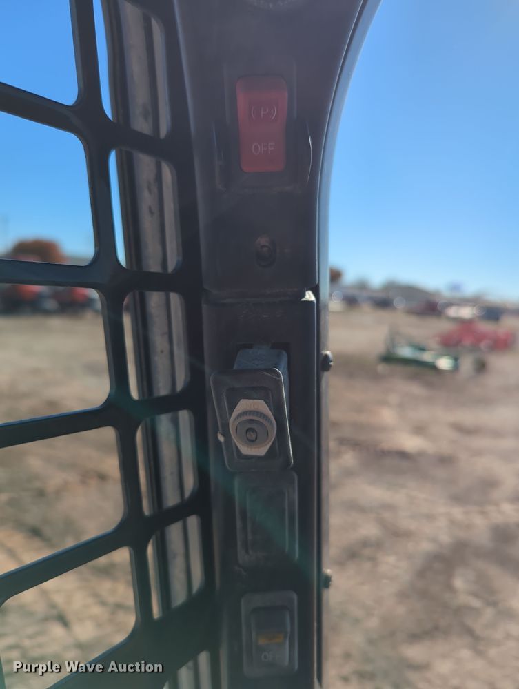 image for item OD9079 2013 Bobcat T870  tracked skid steer loader