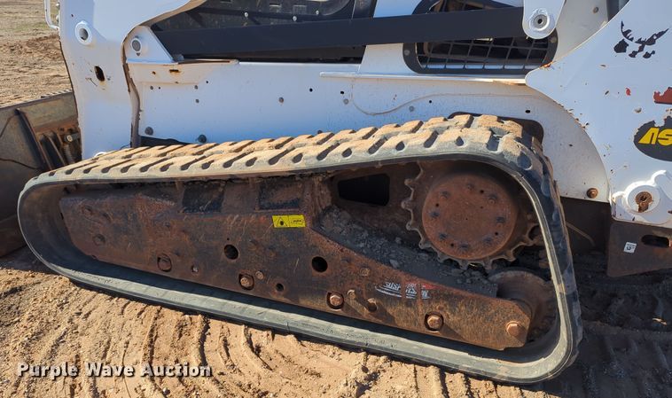 image for item OD9079 2013 Bobcat T870  tracked skid steer loader