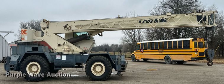 image for item OD9766 1994 Lorain LRT 230E  crane