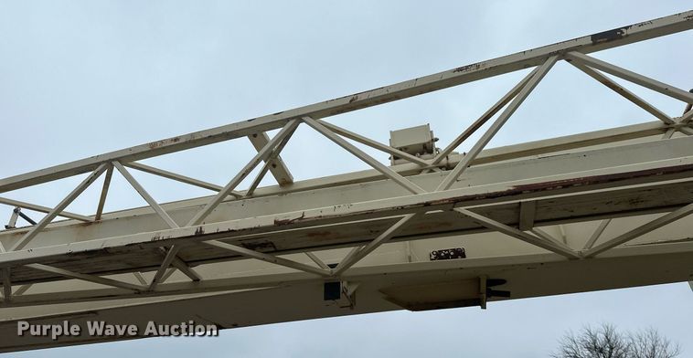 image for item OD9766 1994 Lorain LRT 230E  crane