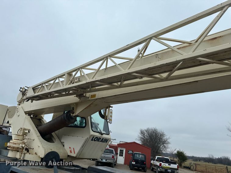 image for item OD9766 1994 Lorain LRT 230E  crane