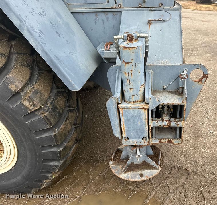 image for item OD9766 1994 Lorain LRT 230E  crane