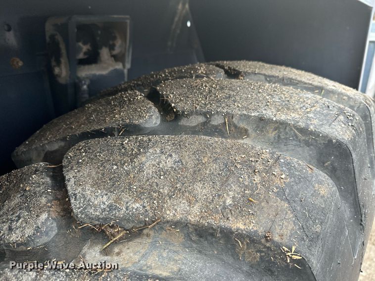 image for item OD9766 1994 Lorain LRT 230E  crane