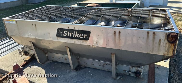 image for item OD9780 Western Striker  spreader