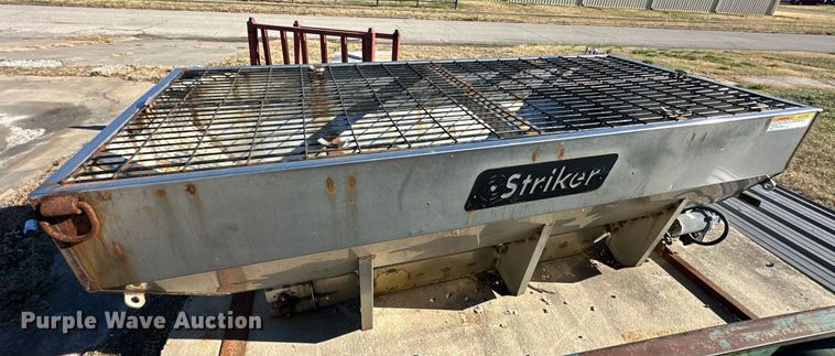 image for item OD9780 Western Striker  spreader