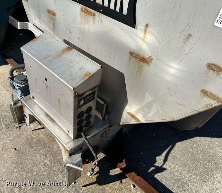 image for item OD9780 Western Striker  spreader