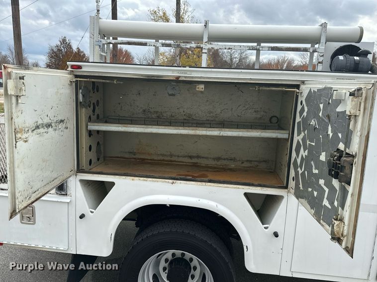 image for item OD9811 2013 Ford F450 Super Duty  SuperCab utility / service truck