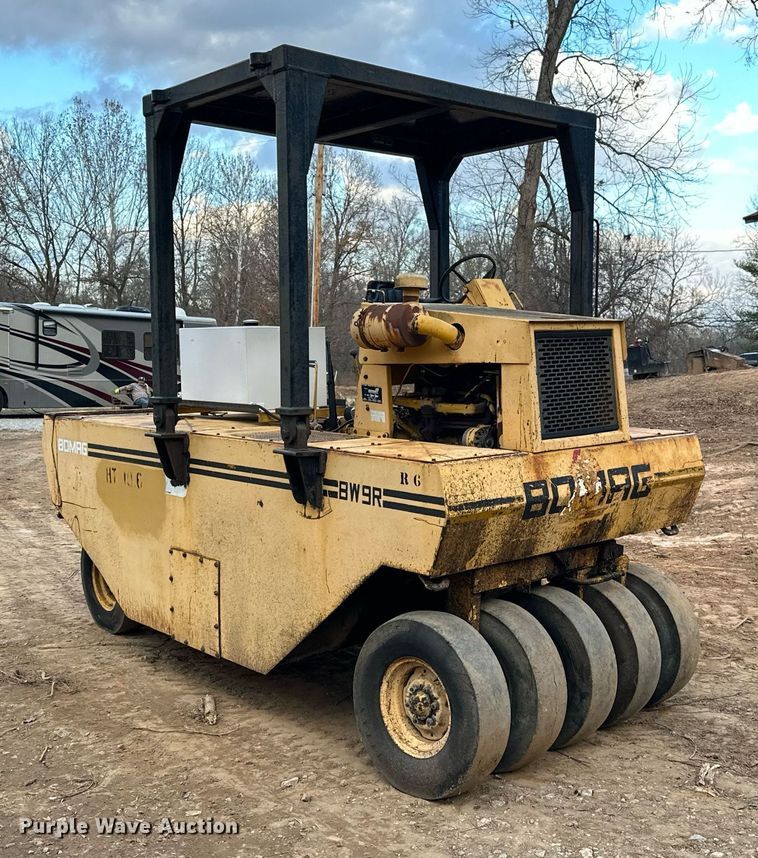 image for item OD9814 Bomag BW9R  pneumatic roller