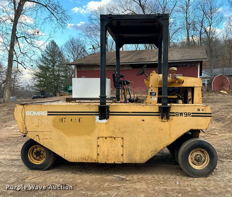 image for item OD9814 Bomag BW9R  pneumatic roller
