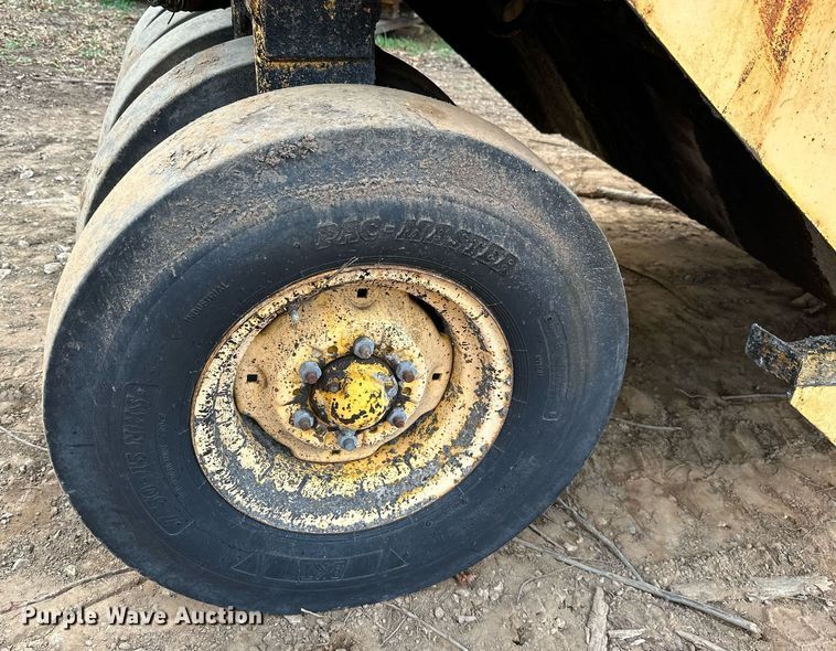 image for item OD9814 Bomag BW9R  pneumatic roller