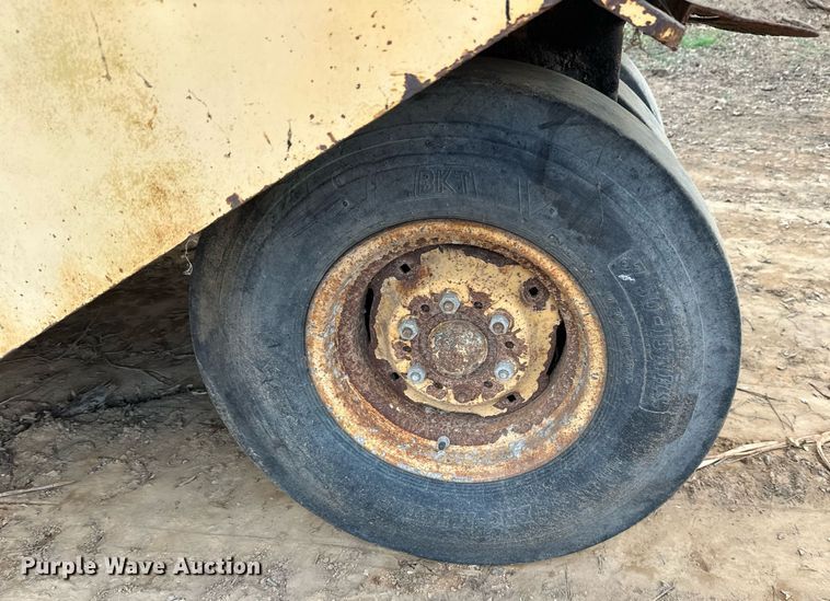 image for item OD9814 Bomag BW9R  pneumatic roller