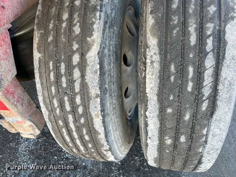 image for item OF9160 2005 Hilbilt 2830HDXPA  end dump trailer