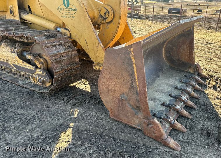 image for item OF9163 2005 Caterpillar 953C  track loader